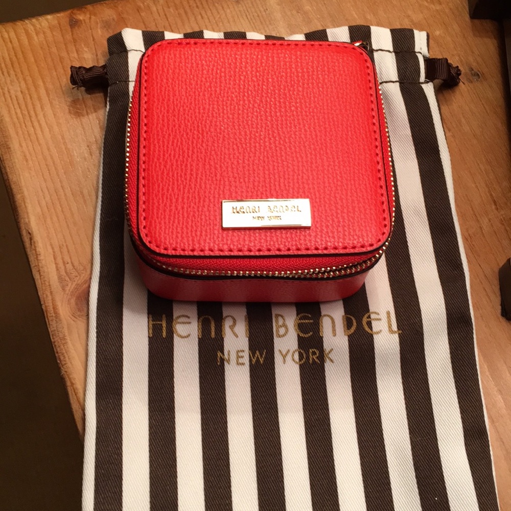 Henri Bendel jewelry box!